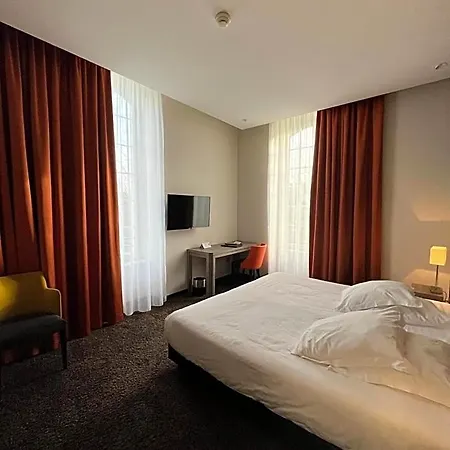 Les Jardins Du Mess Hotel