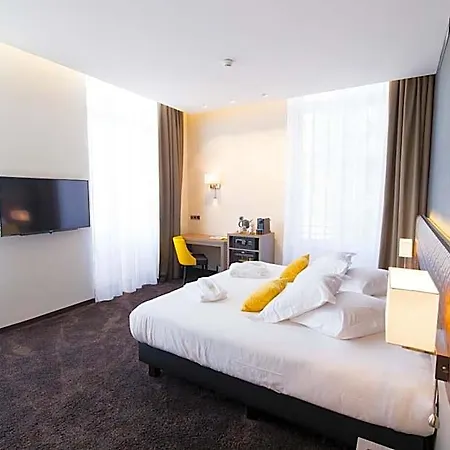 Les Jardins Du Mess Hotel
