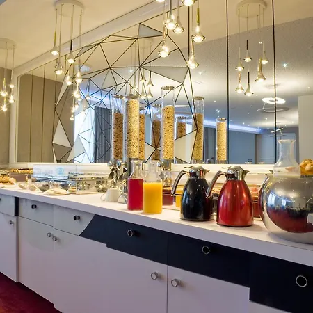 Les Jardins Du Mess Hotel 4*