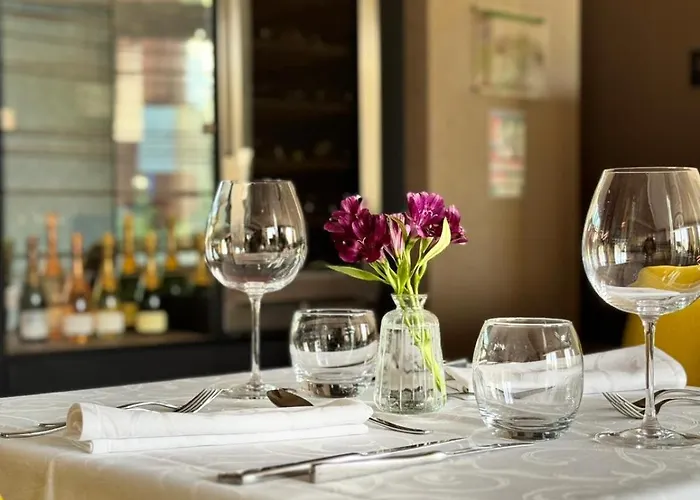 Les Jardins Du Mess Hotel Verdun-sur-Meuse