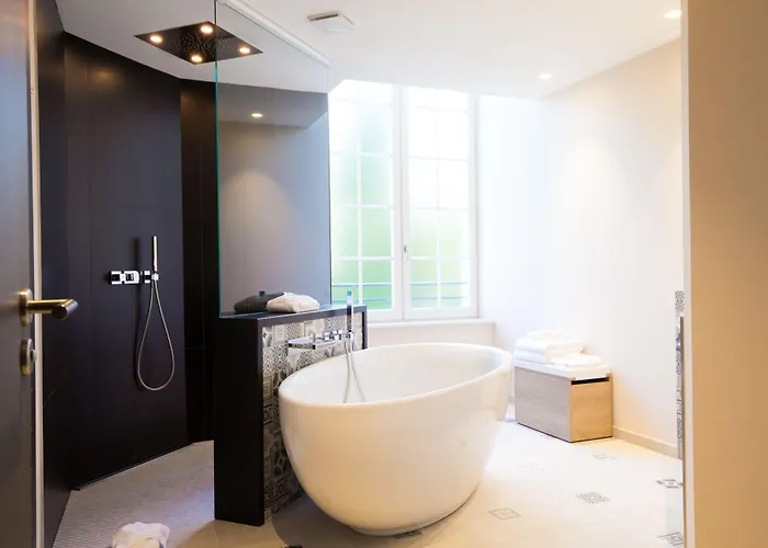 Hotel Les Jardins Du Mess 4*