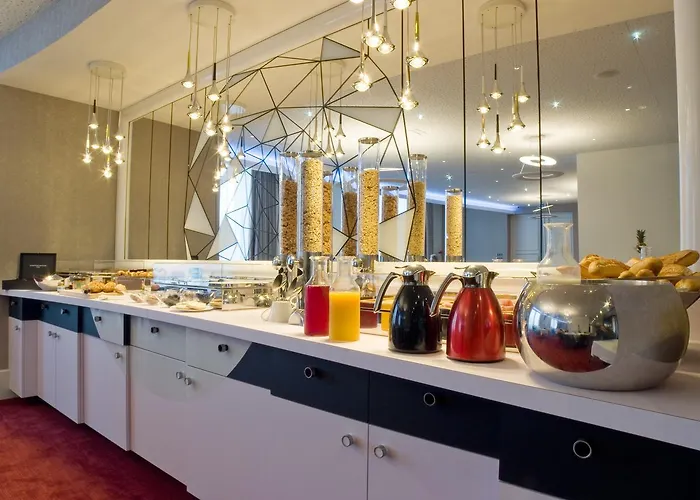 Les Jardins Du Mess Hotel 4*